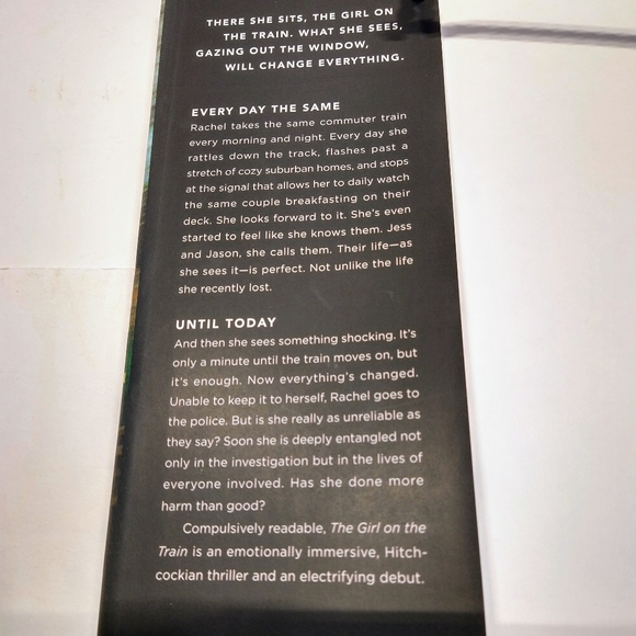 The Girl on the Train : A Novel by Paula Hawkins (2015, Trade Paperback) New7 - Picture 4 of 6
